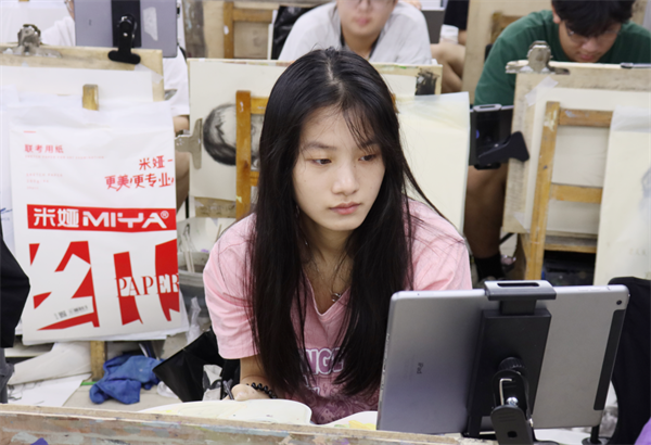 愿你們逐光而上，勇毅前行 | 浙...