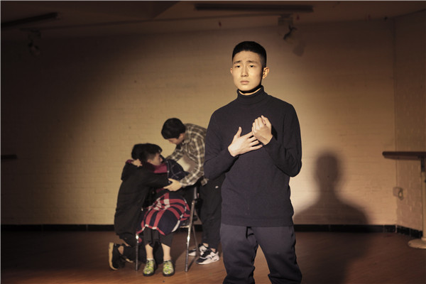 天籁表演专业白匣子表�? width=