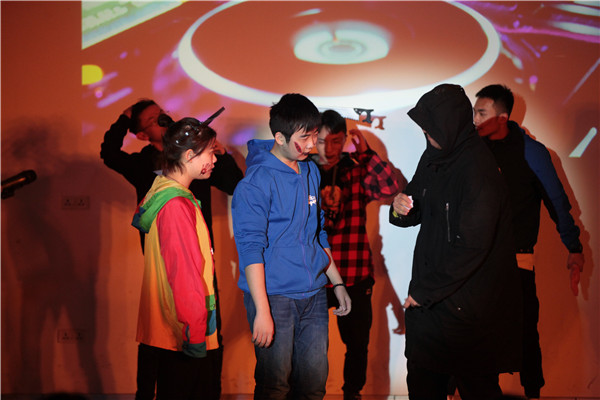 天籁�~�导专业�W�五届戏剧节