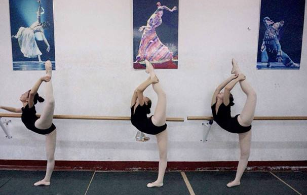 舞蹈����? width=