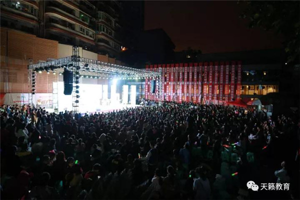 千余观众�Ƣ聚 ��p��梦想�U�现场盛况