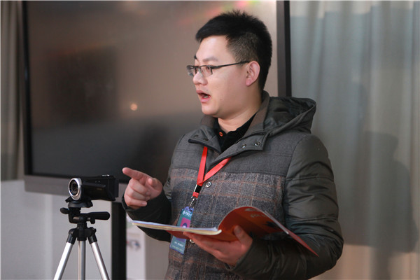 播音专业教师译֠�教学