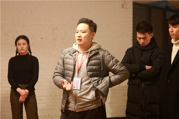 表演专业教师译֠�教学