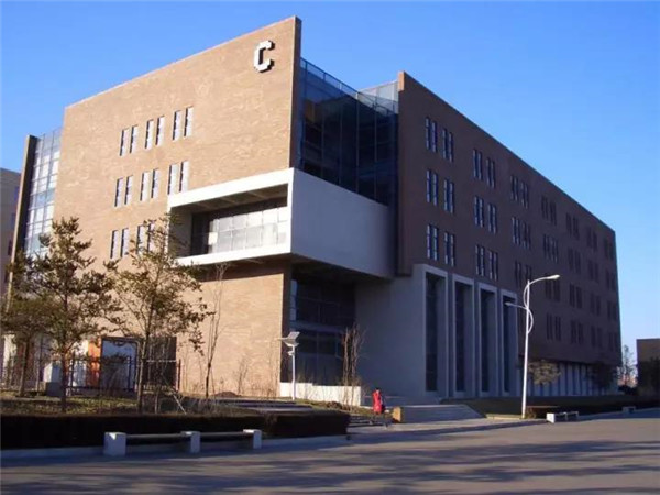 ����?校�? width=