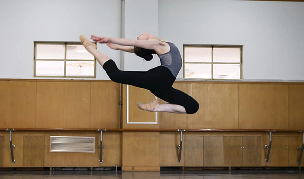 国防大学军事文化学院2013�U�舞�y�学员技巧课