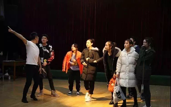 ����? width=