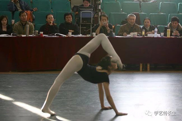 舞蹈����? width=