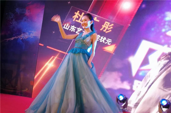 2018�׃��天籁学霸风云榜颁奖盛�? style=