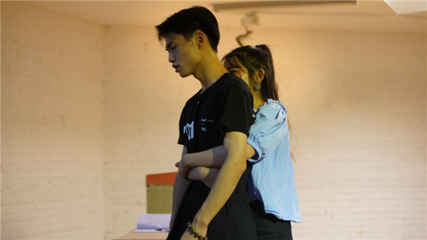 表演����? width=