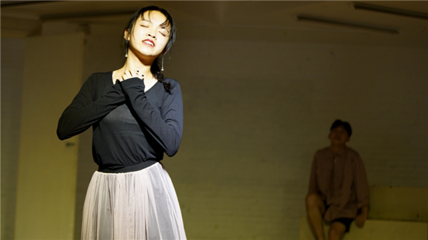 表演����? style=