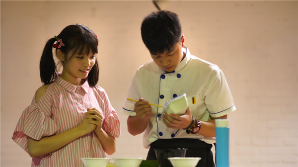 表演����? width=