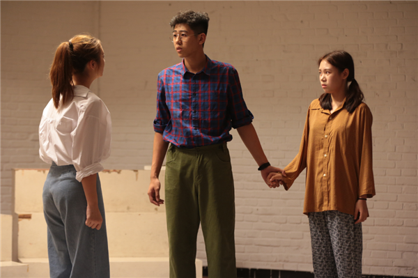 表演����? width=