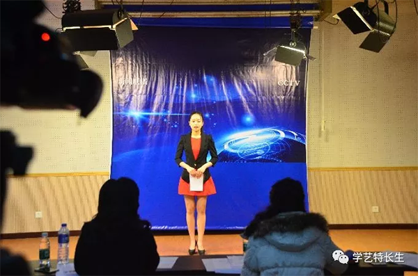 传媒����? width=