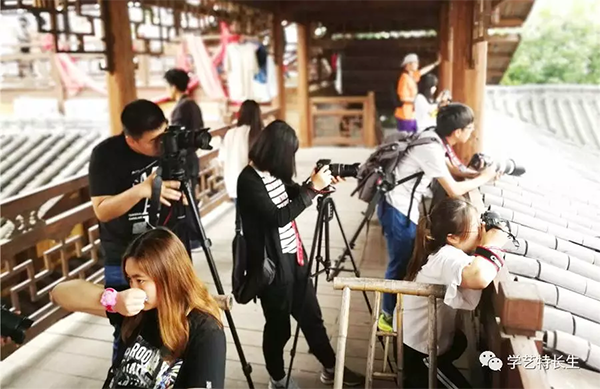 摄媄����? width=