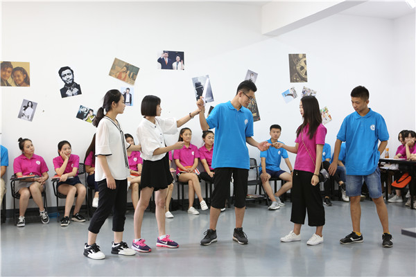 �����教�? width=