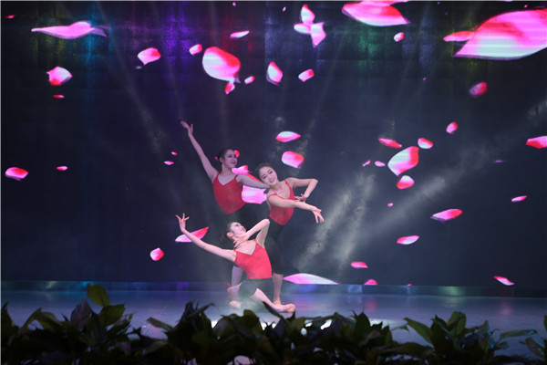 天籁舞蹈�����生