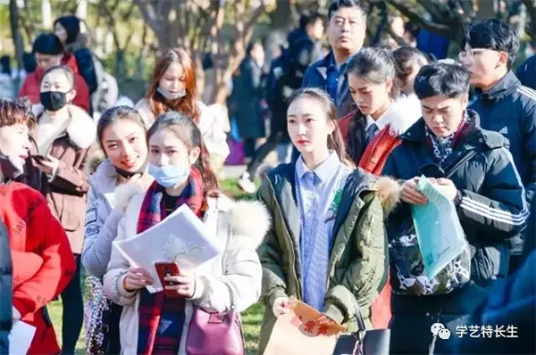 ����? width=