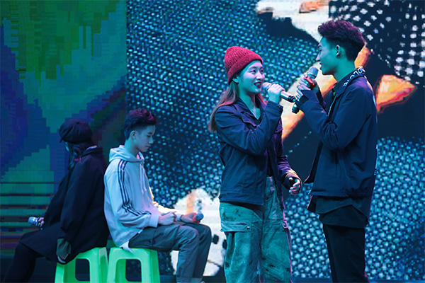 天籁��p���c�M��业学生表�? width=