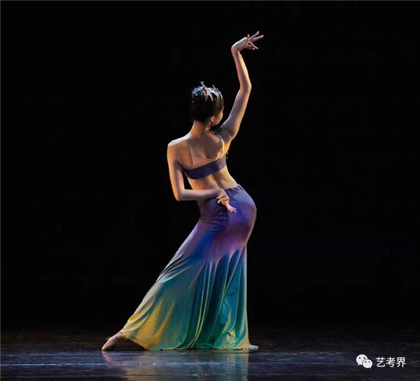 舞蹈�����生