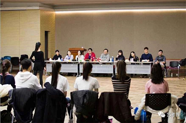 ����? width=