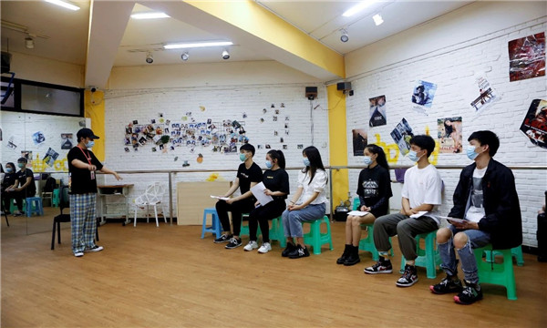 高考集�? /> 
</p>
<p style=