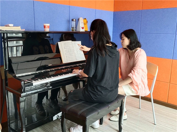 高考集�? /> 
</p>
<p style=