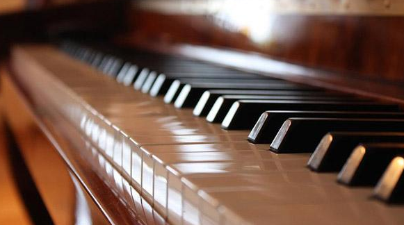 音乐�����培训班收费多少