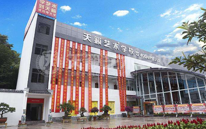 成都导演专业�����培训哪里好